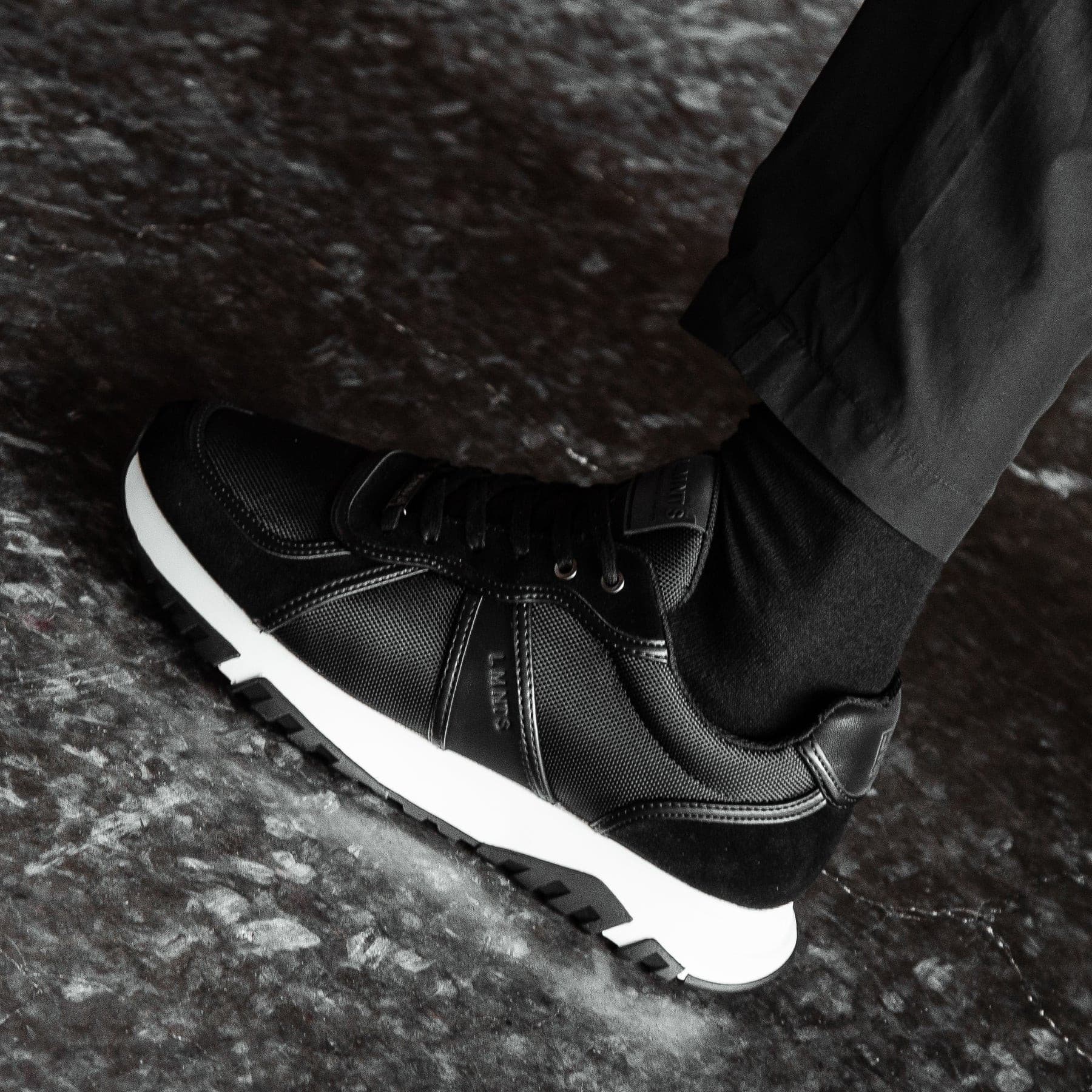LMNTS Footwear Delta - Black / White